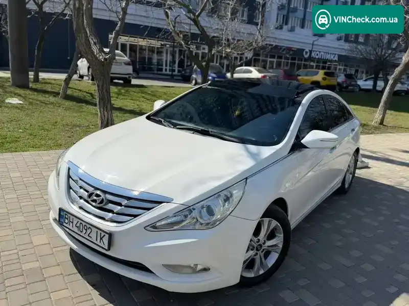 Hyundai Sonata 2011, фото з оголошення 2 з 21, VIN KMHEC41CBBA212011
