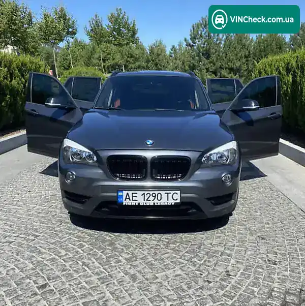 BMW X1 2014, фото з оголошення 1 з 19, VIN WBAVM1C58EVW56557
