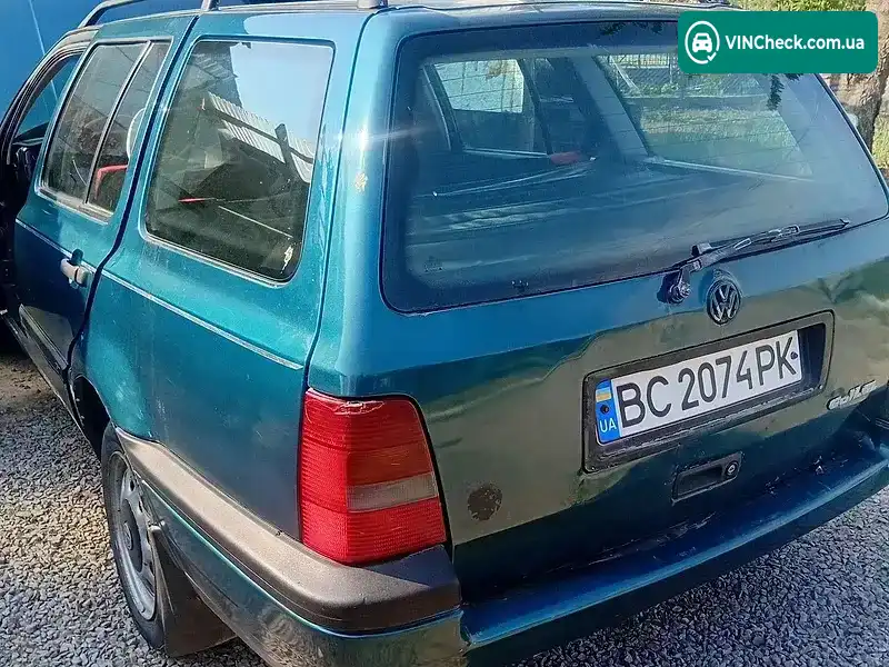 Volkswagen Golf 1993, фото з оголошення 1 з 7, VIN WVWZZZ1HZRW167993
