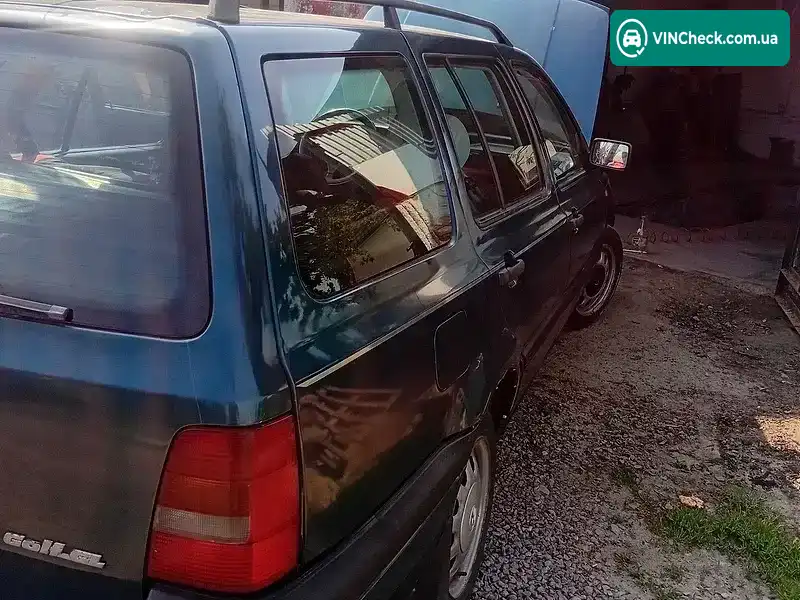 Volkswagen Golf 1993, фото з оголошення 2 з 7, VIN WVWZZZ1HZRW167993