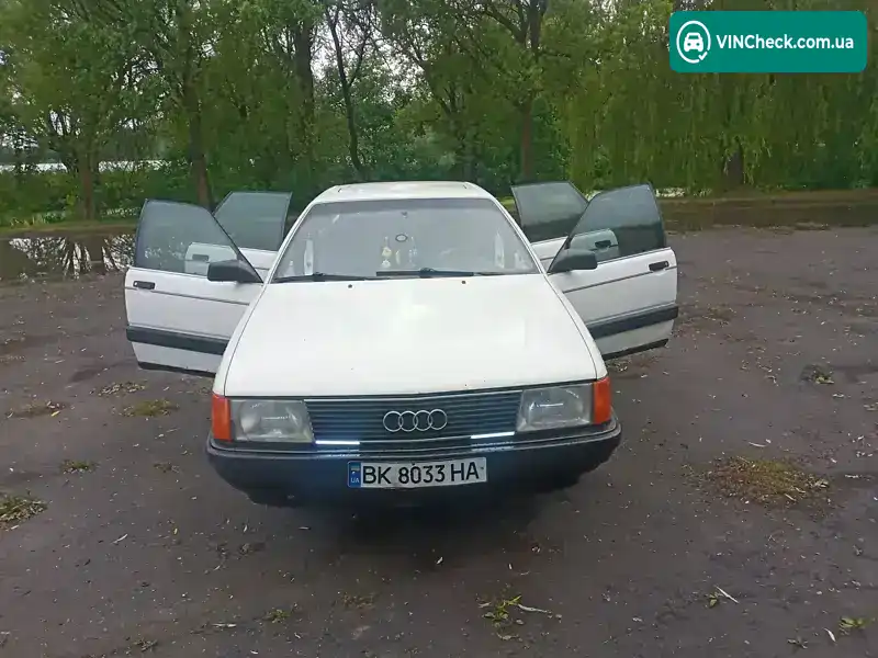 Audi 100 1989, фото з оголошення 1 з 10, VIN WAWZZZ44ZKN095409