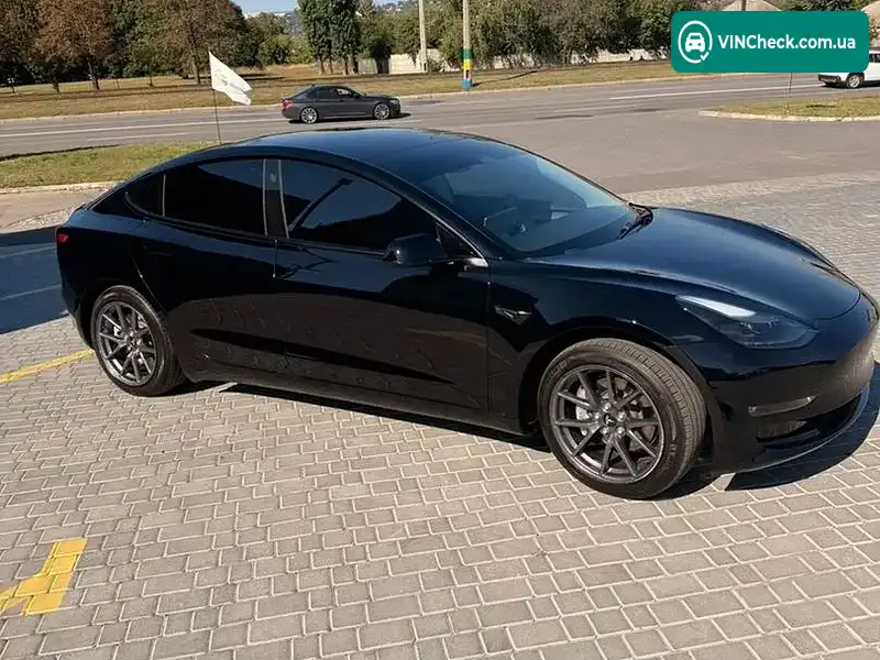 Tesla Model 3 2023, фото з оголошення 2 з 9, VIN 5YJ3E1EA3PF481041