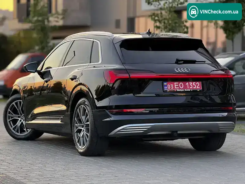 Audi e-tron 2021, фото з оголошення 2 з 20, VIN WAUZZZGE6MB005972