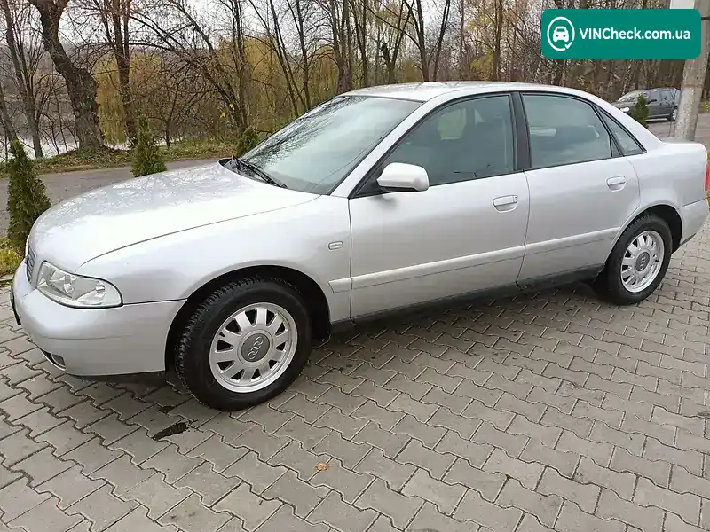 Audi A4 2000, фото з оголошення 1 з 8, VIN WAUZZZ8DZYA133507