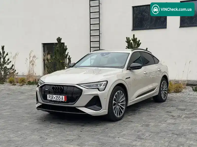 Audi e-tron 2022, фото з оголошення 2 з 20, VIN WAUZZZGE8NB027619