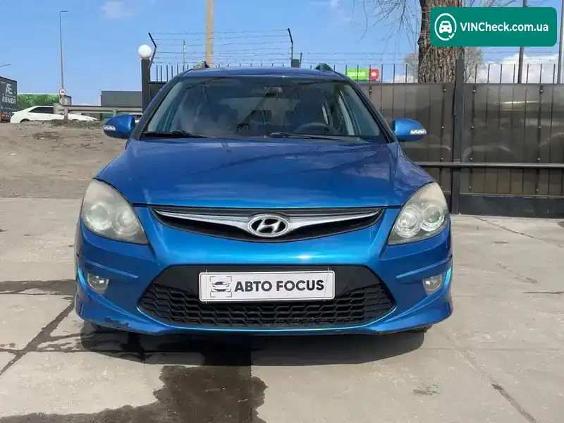 Hyundai i30 2010, фото з оголошення 2 з 21, VIN TMADC81SABJ050395