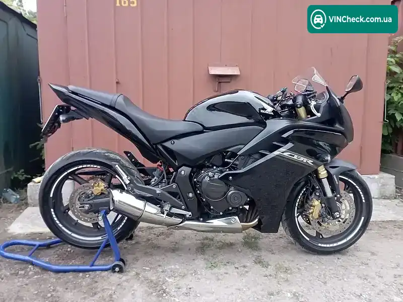 Honda CBR 600F 2011, фото з оголошення 1 з 15, VIN ZDCPC41K0BF504057