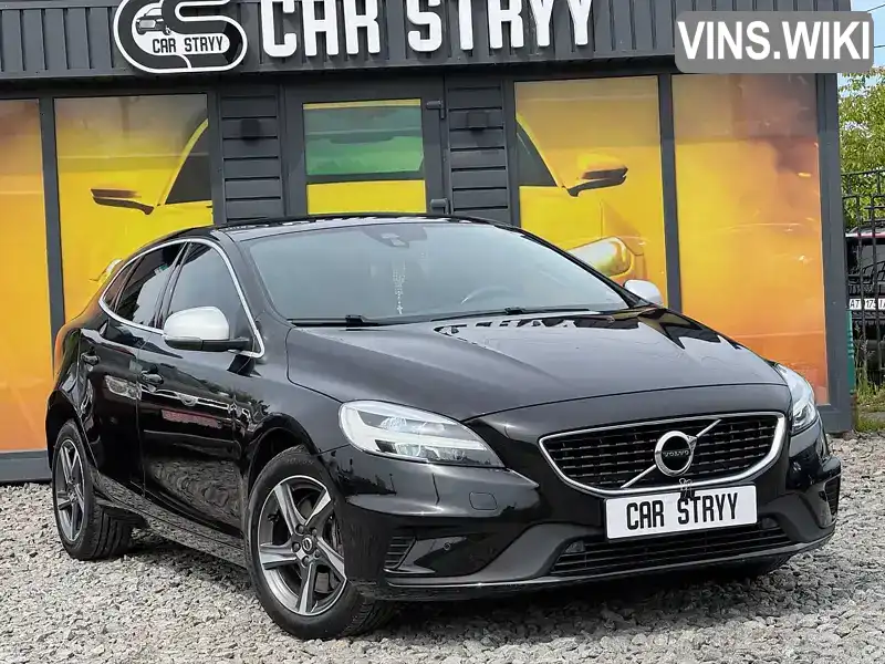 Volvo V40 2017, фото з оголошення 2 з 21, VIN YV1MV7980J2491321