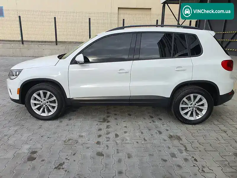 Volkswagen Tiguan 2017, фото з оголошення 2 з 20, VIN WVGBV7AX1HK045930