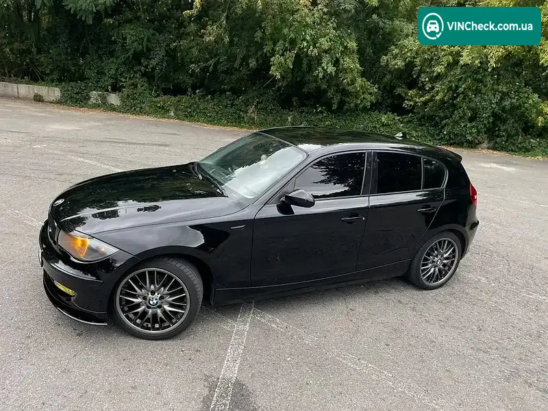 BMW 1 Series 2009, фото з оголошення 2 з 15, VIN WBAUD71090P413827