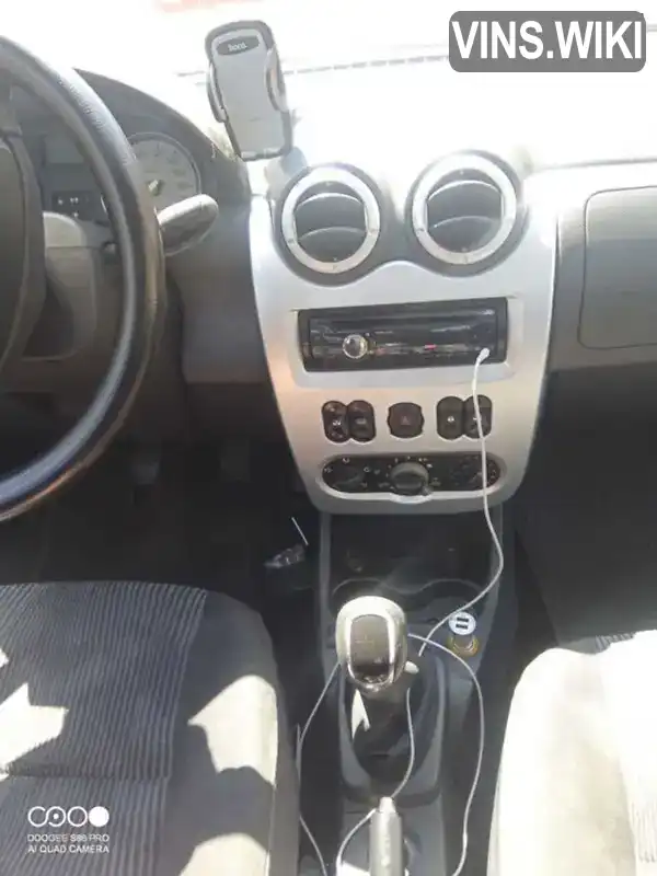 Dacia Logan 2008, фото з оголошення 2 з 21, VIN UU1LSDABH40322937