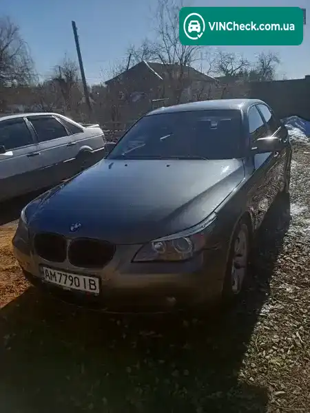 BMW 5 Series 2006, фото з оголошення 2 з 10, VIN WBANE31020B953432