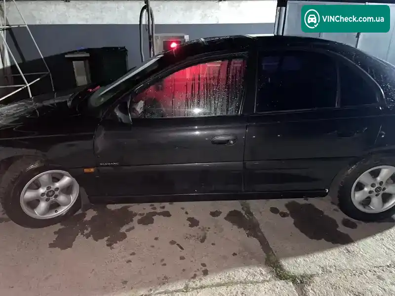 Opel Omega 2000, фото з оголошення 2 з 11, VIN W0L0VBM69Y1166807
