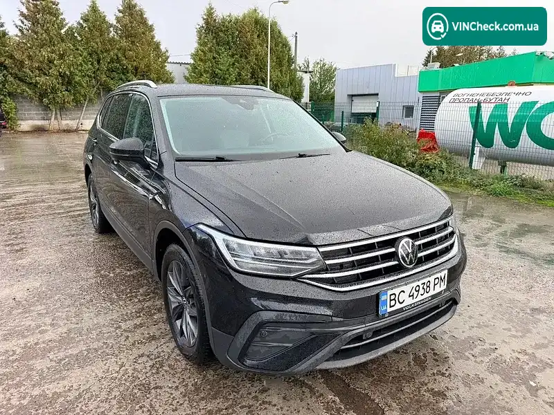 Volkswagen Tiguan 2021, фото з оголошення 1 з 10, VIN 3VV2B7AX2NM015371