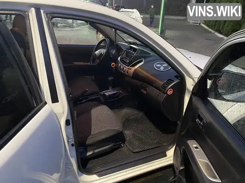 Mitsubishi L 200 2015, фото з оголошення 2 з 9, VIN MMCJYKB40FD920209