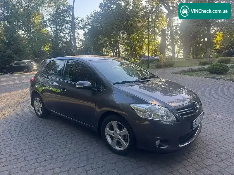 Toyota Auris 2012, фото з оголошення 2 з 8, VIN NMTKV56E80R098121