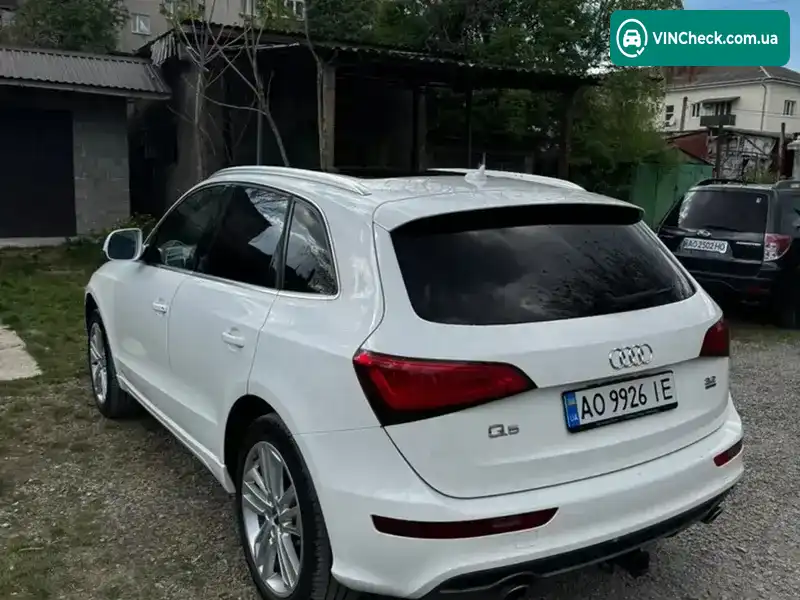 Audi Q5 2010, фото з оголошення 2 з 20, VIN WA1CKAFP1AA101782