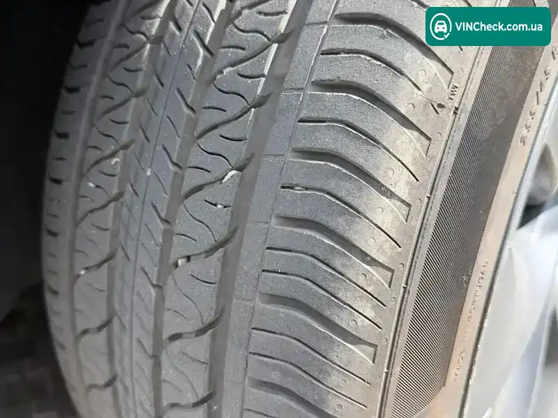 Tesla Model Y 2023, фото з оголошення 2 з 16, VIN 7SAYGDEE2PA070654
