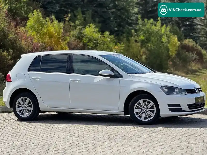 Volkswagen Golf 2016, фото з оголошення 2 з 20, VIN 3VW217AU3GM042389