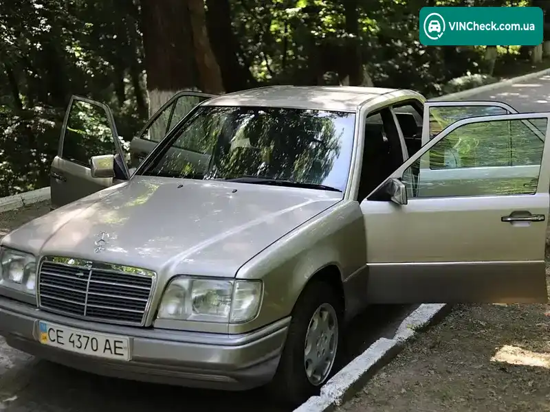 Mercedes-Benz E-Class 1994, фото з оголошення 2 з 20, VIN WDB1241201J038031