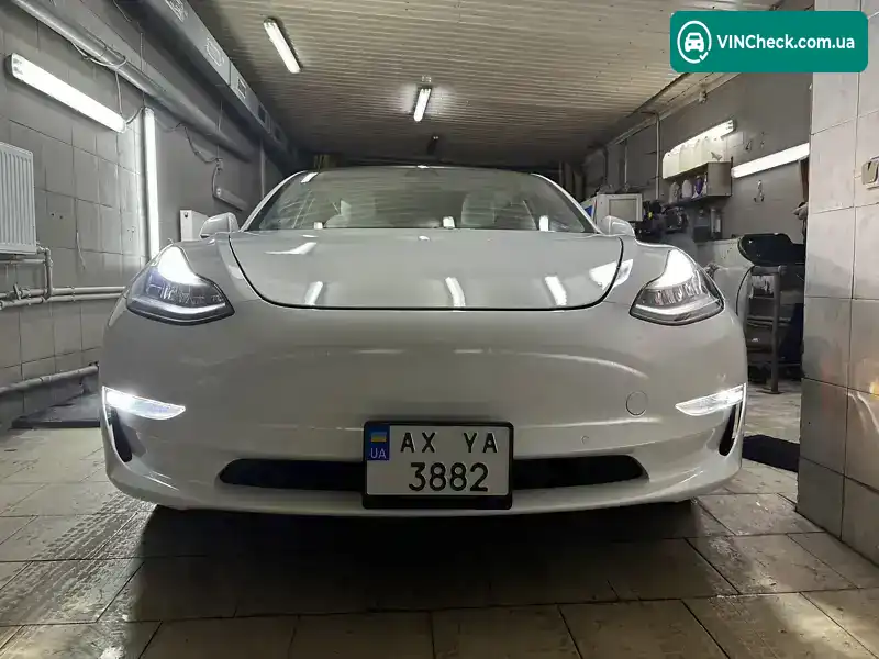 Tesla Model 3 2020, фото з оголошення 2 з 15, VIN 5YJ3E1EBXLF720121