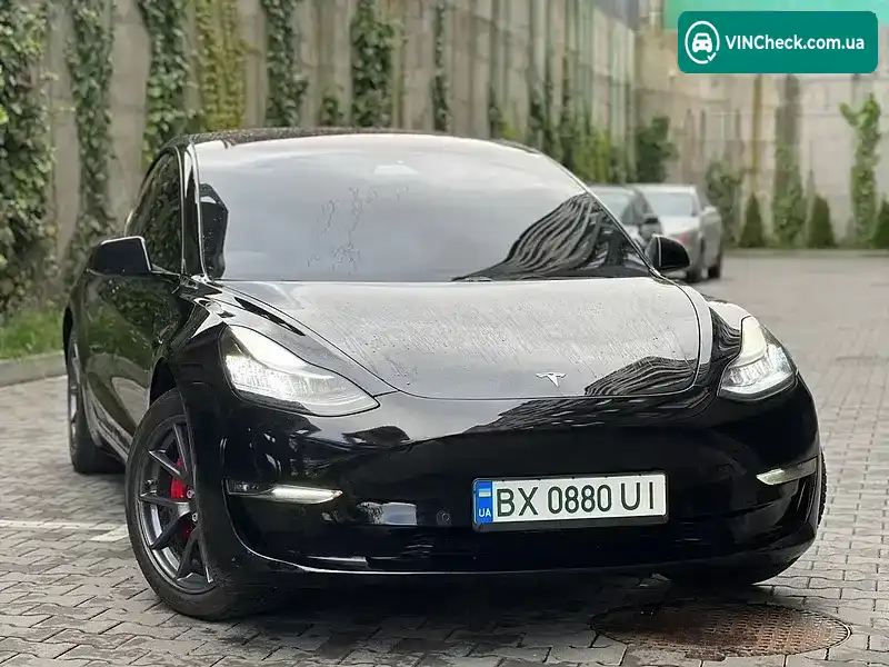 Tesla Model 3 2018, фото з оголошення 2 з 21, VIN 5YJ3E1EA2JF171809