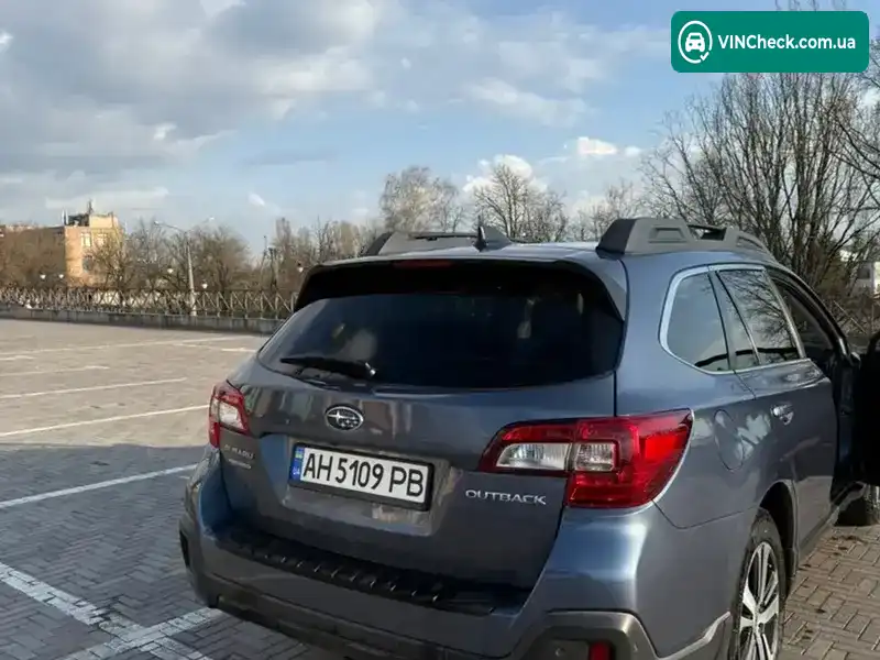 Subaru Outback 2018, фото з оголошення 2 з 10, VIN 4S4BSANC2J3390767