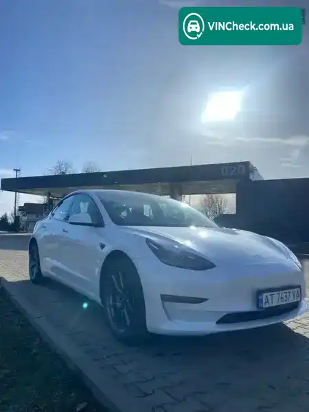 Tesla Model 3 2023, фото з оголошення 2 з 21, VIN 5YJ3E1EA3PF493142