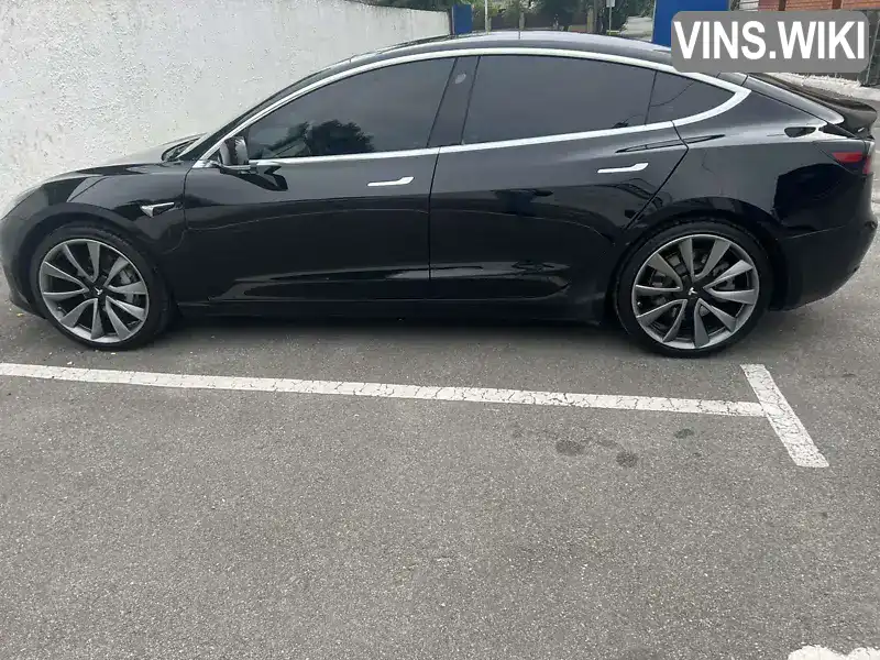 Tesla Model 3 2019, фото з оголошення 2 з 16, VIN 5YJ3E1EAXKF196927