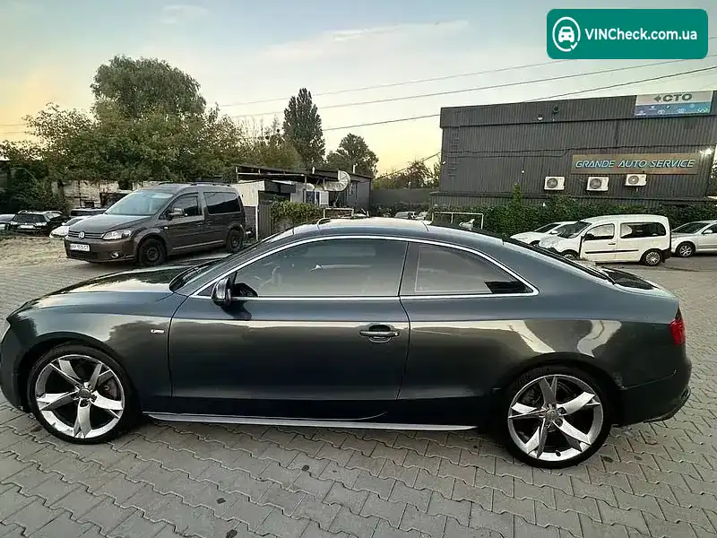 Audi A5 2010, фото з оголошення 2 з 13, VIN WAUWFBFR2BA029987