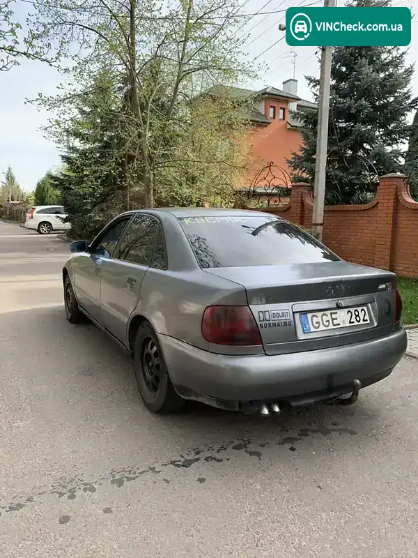 Audi A4 1999, фото з оголошення 1 з 10, VIN WAUZZZ8DZTA009285
