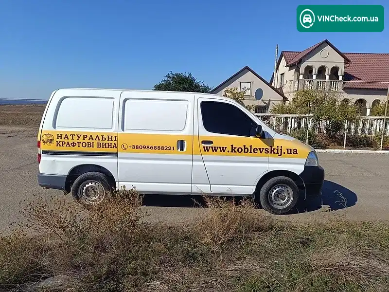 Toyota Hiace 2007, фото з оголошення 2 з 7, VIN JT121JK1200039200