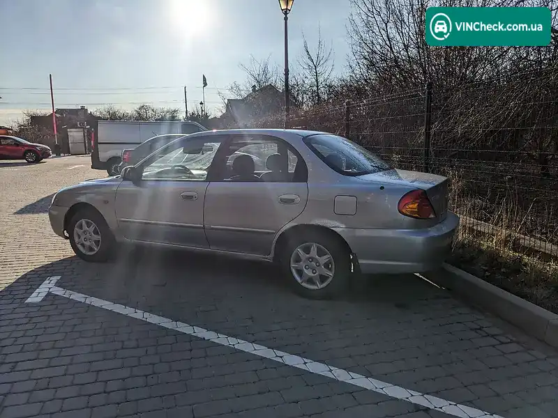 Kia Sephia 2003, фото з оголошення 2 з 12, VIN KNEFB227235291992