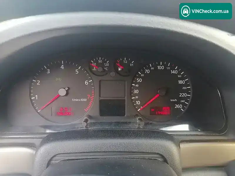 Audi A4 2000, фото з оголошення 2 з 20, VIN WAUZZZ8DZYA122250