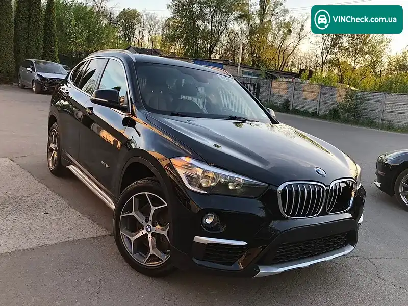 BMW X1 2018, фото з оголошення 2 з 20, VIN WBXHT3C39J5K24909