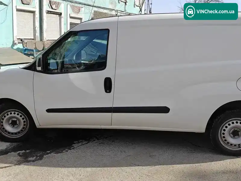 Fiat Doblo 2019, фото з оголошення 2 з 12, VIN ZFA26300006R27893