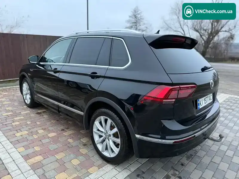 Volkswagen Tiguan 2017, фото з оголошення 2 з 17, VIN WVGZZZ5NZHW419043