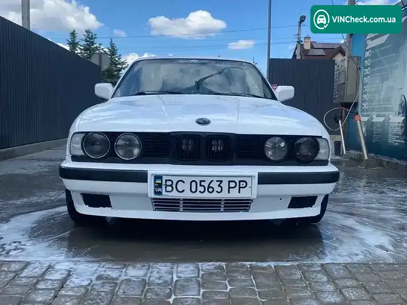 BMW 5 Series 1990, фото з оголошення 2 з 12, VIN WBAHB11060GB32799