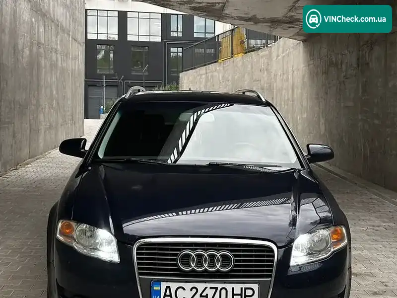 Audi A4 2004, фото з оголошення 2 з 19, VIN WAUZZZ8E05A426528