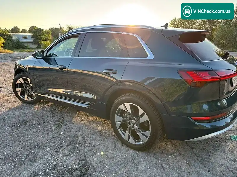 Audi e-tron 2019, фото з оголошення 1 з 20, VIN WAUZZZGE5LB016512