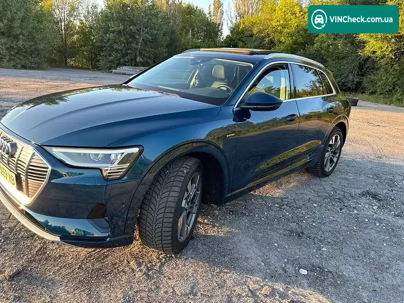 Audi e-tron 2019, фото з оголошення 2 з 20, VIN WAUZZZGE5LB016512