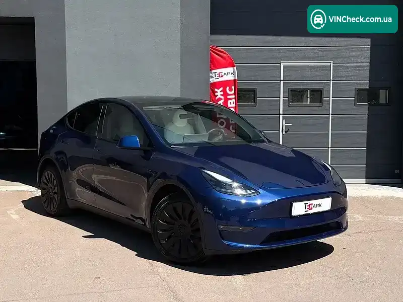 Tesla Model Y 2024, фото з оголошення 2 з 20, VIN 7SAYGDEE4RF056373