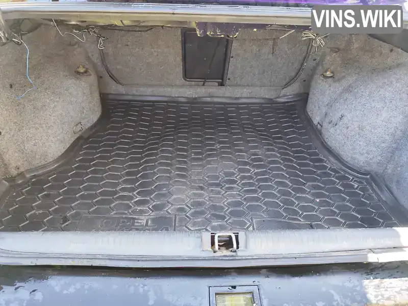 Opel Vectra 1995, фото з оголошення 2 з 8, VIN W0L000087S1035087
