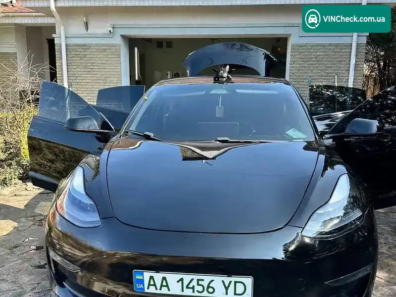 Tesla Model 3 2018, фото з оголошення 2 з 14, VIN 5YJ3E1EA6JF156312