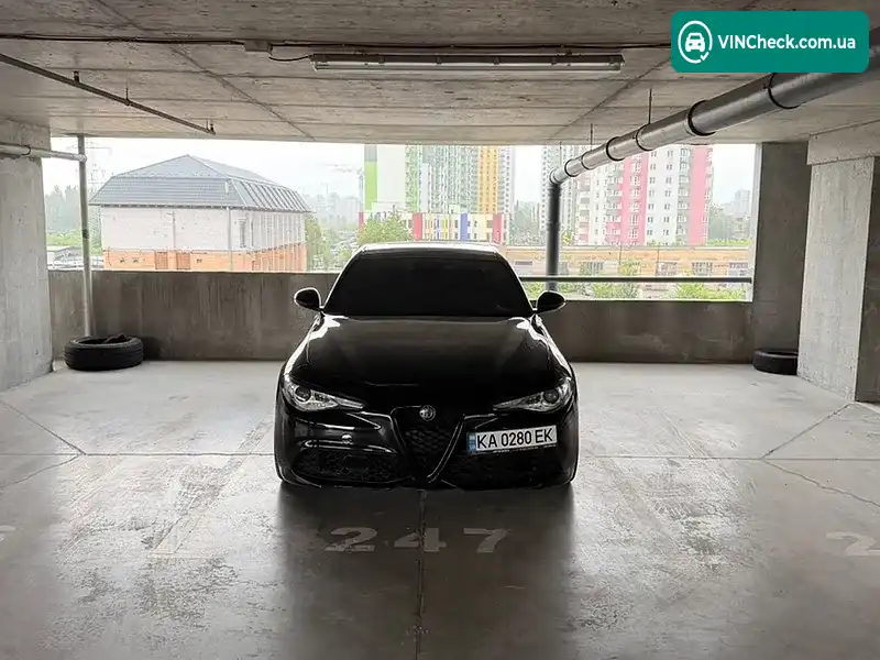Alfa Romeo Giulia 2017, фото з оголошення 2 з 20, VIN ZARFAEDN9H7538845