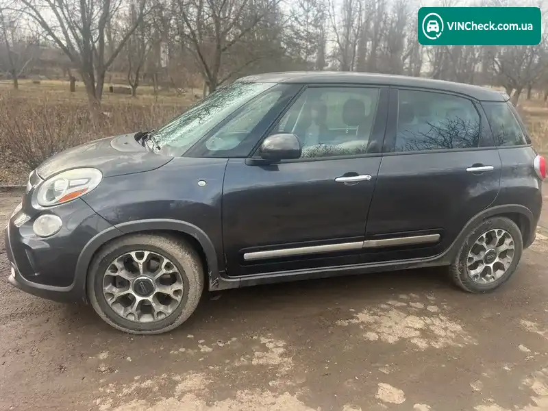 Fiat 500L 2013, фото з оголошення 2 з 20, VIN ZFBCFADH8EZ016325