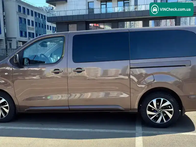 Citroen Spacetourer 2021, фото з оголошення 1 з 21, VIN VF7VEEHZ7MZ105091