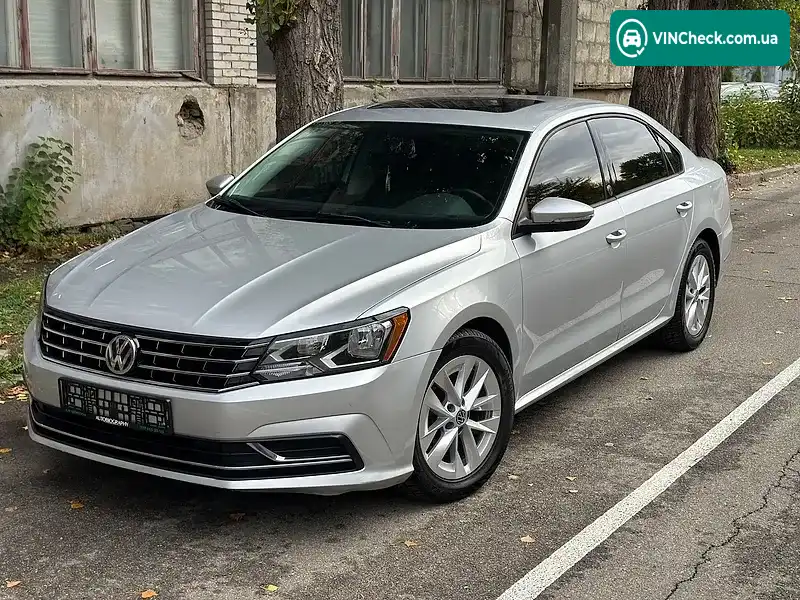 Volkswagen Passat 2019, фото з оголошення 2 з 20, VIN 1VWLA7A3XKC014417