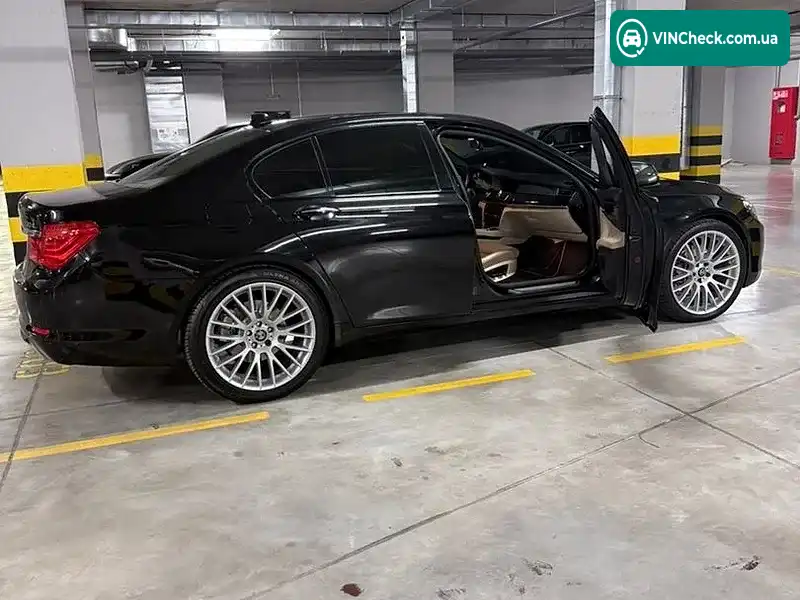BMW 7 Series 2009, фото з оголошення 2 з 20, VIN WBAKM210X0C332014