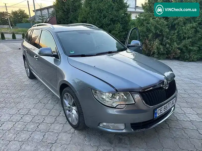 Skoda Superb 2011, фото з оголошення 1 з 2, VIN TMBJE93T7B9053311